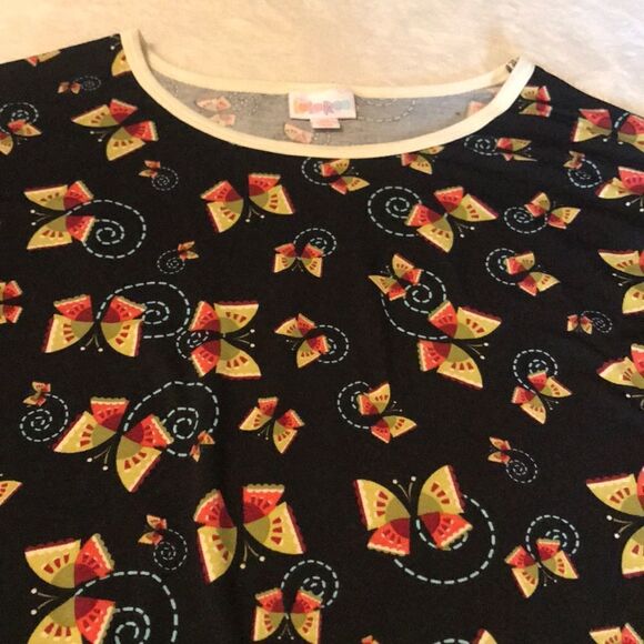 LulaRoe
Butterfly T-Shirt - Size XS - Picture 5 of 11